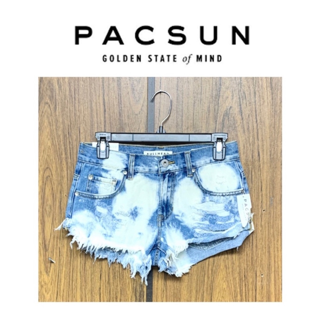 Bullhead Slouchy Bleached Jean Denim Shorts